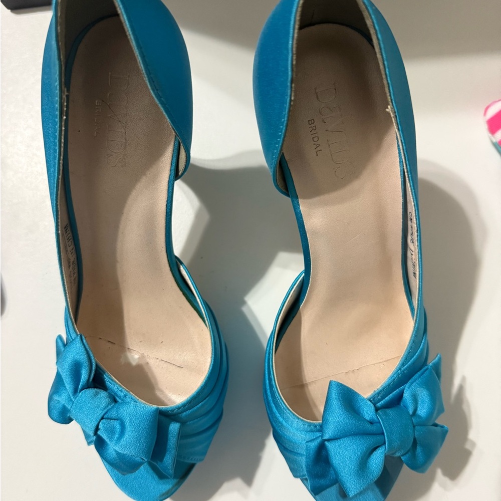 David's Bridal Teal Bow Peep-Toe Pumps size 8